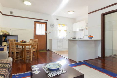 B4 Apartment Close To Perth UWA - Accommodation Rockhampton 1
