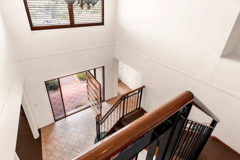 Mermaid Beach House - Accommodation Rockhampton 2