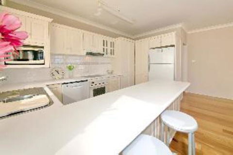 3 Bedroom Apartment Bayview Towers Unit 1 - Accommodation Rockhampton 2
