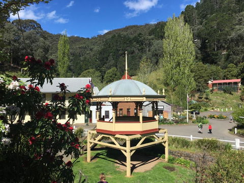 Walhalla Coach House - Accommodation Rockhampton 3