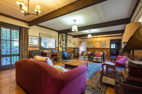 Walhalla Coach House - Accommodation Rockhampton 6