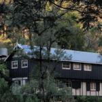 Walhalla Coach House - Accommodation Rockhampton 0