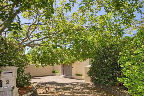 2 Arakoon Crescent - Accommodation Rockhampton 2