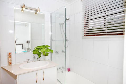 1 / 121 Park Crescent Coolum Beach - Accommodation Rockhampton 2