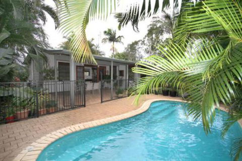 1 / 121 Park Crescent Coolum Beach - Accommodation Rockhampton 0