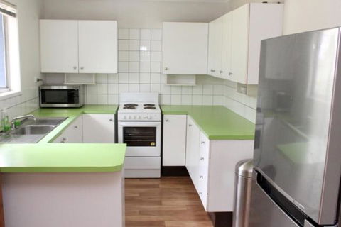 Coolum Classic Beach Shack Pet Friendly - Accommodation Rockhampton 4