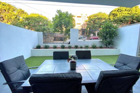 Ascot Apartments - Accommodation Rockhampton 0