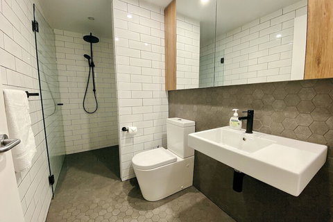 Ascot Apartments - Accommodation Rockhampton 3