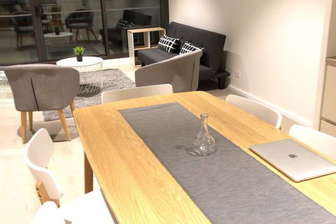 889 Collins - Accommodation Rockhampton 7