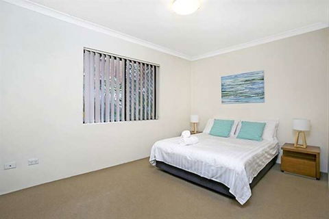 Walking Distance To Coogee Beach MOUNT - Accommodation Rockhampton 2
