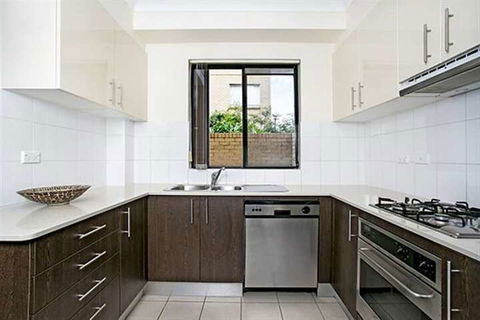 Walking Distance To Coogee Beach MOUNT - Accommodation Rockhampton 6