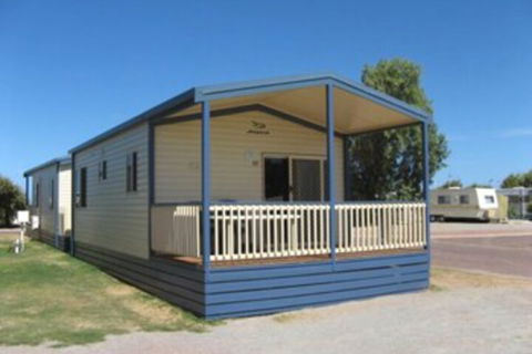 ARNO BAY CARAVAN PARK - Accommodation Rockhampton 0