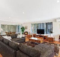3 Bedroom House Bay Serene 15 Mistral Close - Accommodation Rockhampton