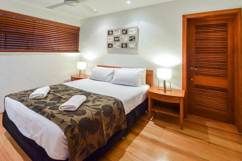 Cove Point - Accommodation Rockhampton 5