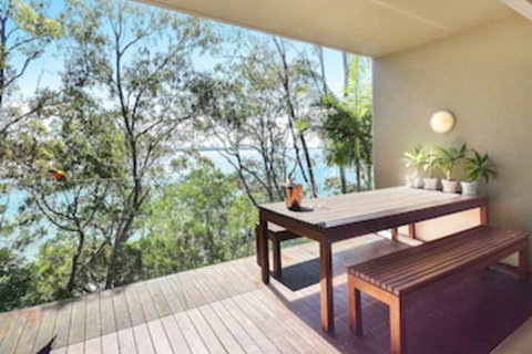 Cove Point - Accommodation Rockhampton 0