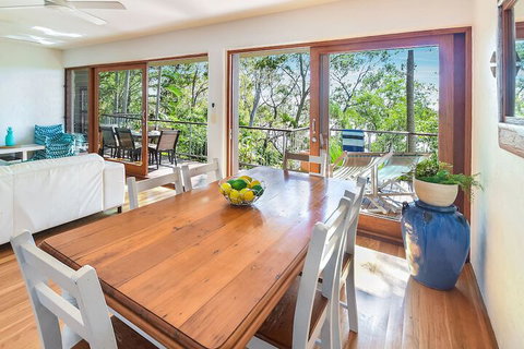 Cove Point - Accommodation Rockhampton 3