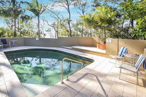 Cove Point - Accommodation Rockhampton 2
