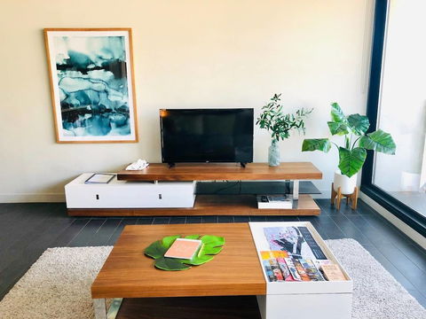 27 Docklands - Accommodation Rockhampton 0