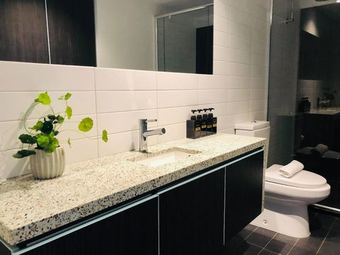 27 Docklands - Accommodation Rockhampton 5