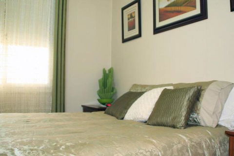 Explorers Holiday House - Accommodation Rockhampton 7