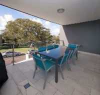 3 Bedroom Apartment Oasis Unit 3 / 5 - Accommodation Rockhampton