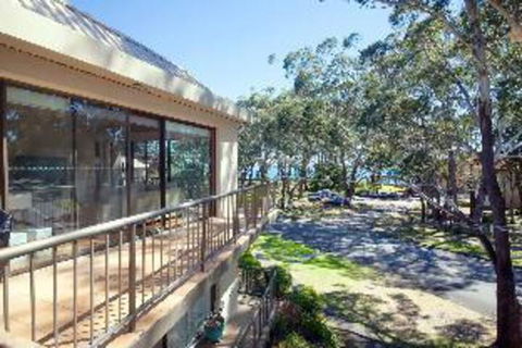 2 Bedroom Apartment Magnus Gardens Unit 15 - Accommodation Rockhampton 3