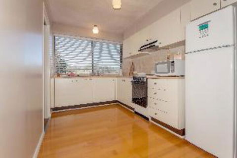 2 Bedroom Apartment Magnus Gardens Unit 15 - Accommodation Rockhampton 4