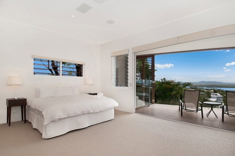 Noosa Penthouse Close To Hastings Street Unit 2 Vue 28 Edgar Bennett Ave - Accommodation Rockhampton 6