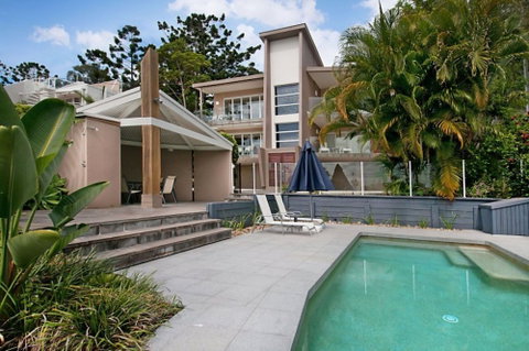 Noosa Penthouse Close To Hastings Street Unit 2 Vue 28 Edgar Bennett Ave - Accommodation Rockhampton 0