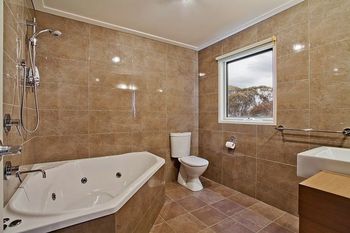 Strathdevon - Accommodation Rockhampton 5