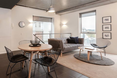 Luxury East Melbourne Apartment - Accommodation Rockhampton 4