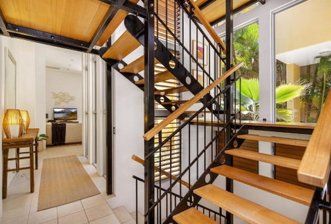 Contemporary & Luxurious Little Cove - Accommodation Rockhampton 5