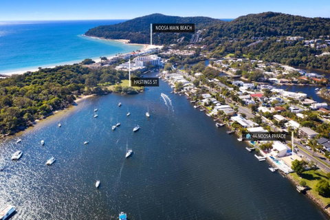 44 Noosa Parade - Accommodation Rockhampton 4