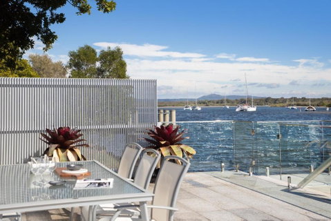 44 Noosa Parade - Accommodation Rockhampton 3