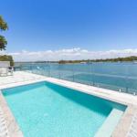 44 Noosa Parade - Accommodation Rockhampton 0