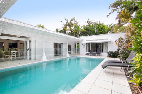 9 Cooran Court - Accommodation Rockhampton 2