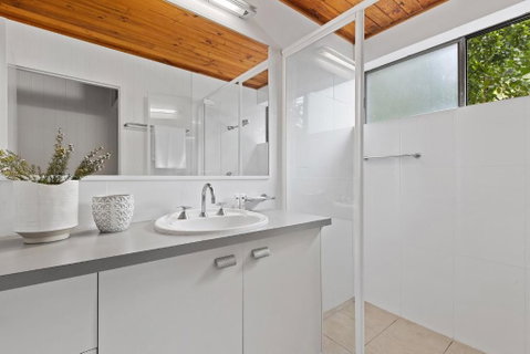 Tea Trees 6 - Accommodation Rockhampton 5