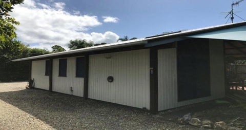 The Beach Shack Koda Beach Bungalow 1 - Accommodation Rockhampton 3