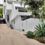 Noosa Views - Accommodation Rockhampton 0