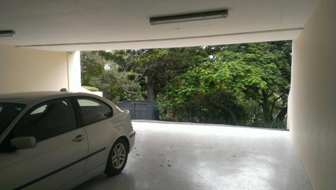 Noosa Unit - Accommodation Rockhampton 2