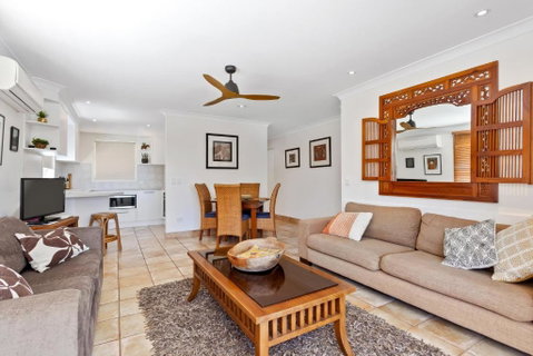 Noosa Unit - Accommodation Rockhampton 3