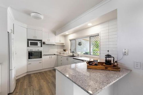 Noosa Home - Accommodation Rockhampton 5