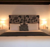 Farrington House on the banks of the Ovens River - Accommodation Rockhampton