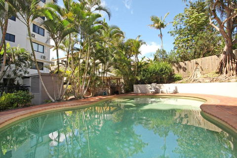 Unit 5 Phoenix Apartments 1736 David Low Way Coolum Beach LINEN INCLUDED 500 Bond - Accommodation Rockhampton 3
