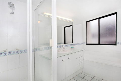 Unit 5 Phoenix Apartments 1736 David Low Way Coolum Beach LINEN INCLUDED 500 Bond - Accommodation Rockhampton 6