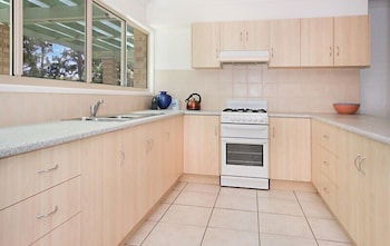 Orchid Beach Apartments - Accommodation Rockhampton 1