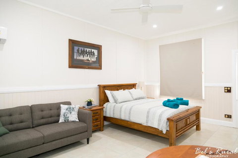 The Convent Boutique Accommodation & Cafe - Accommodation Rockhampton 2