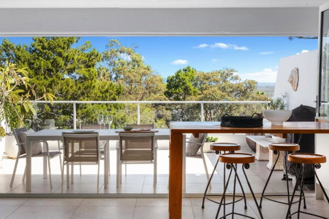 4 / 33 Noosa Drive - Accommodation Rockhampton 2