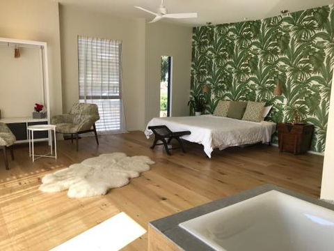 Brightwater Retreat - Accommodation Rockhampton 6