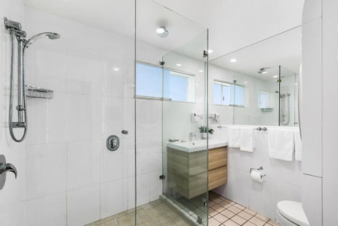 Portofino 6 - Accommodation Rockhampton 2